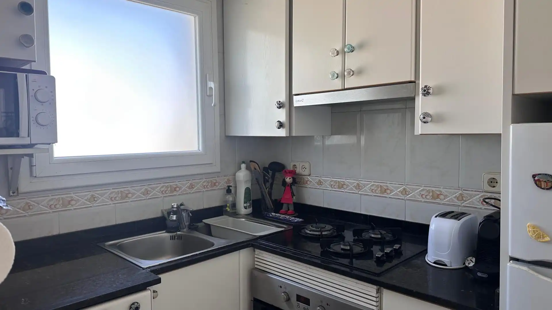 Kitchen of Flat for sale in Castell d'Aro, Platja d'Aro i s'Agaró  with Air Conditioner and Terrace