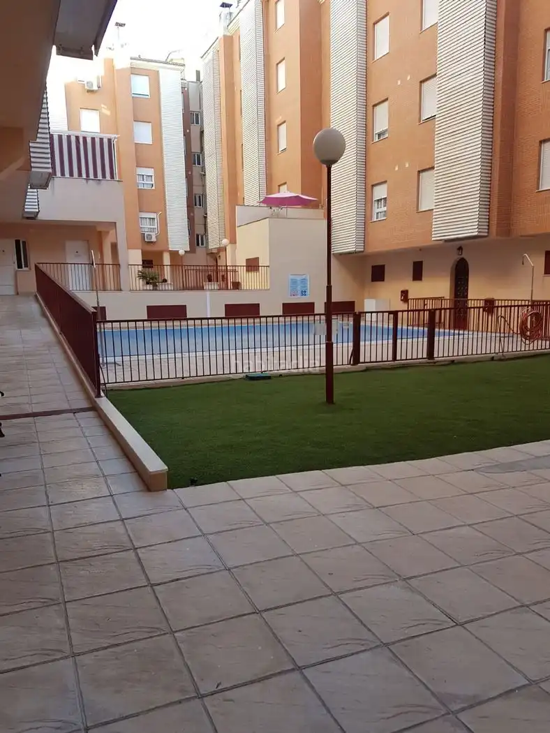 Pis amb piscina en venda a Avenida 8 de Marzo 20, imagen 19