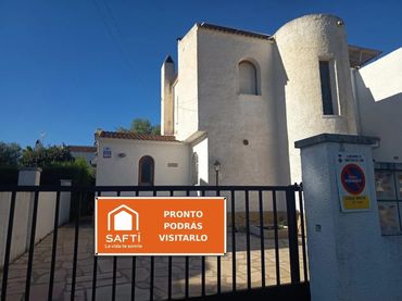 Semi-detached house with pool for sale in El Casalot