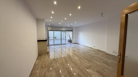 Foto 2 de Casa adosada en venda a De Jaume Comas I Jo, Via Europa - Parc Central, Mataró