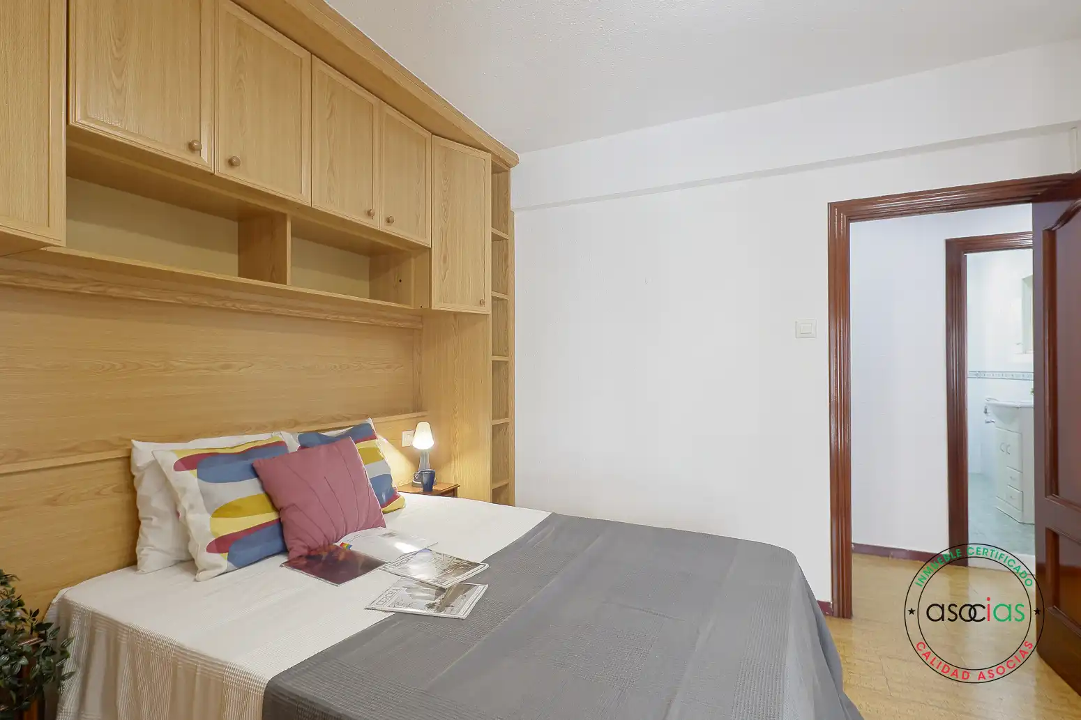 Habitación de Piso en venta en Gijón  con Calefacción