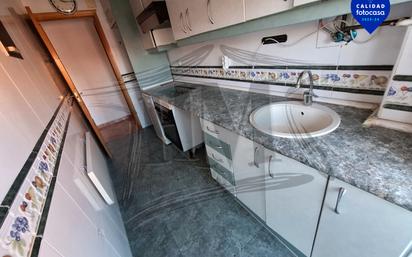 Kitchen of Flat for sale in Coslada  with Air Conditioner, Heating and Parquet flooring