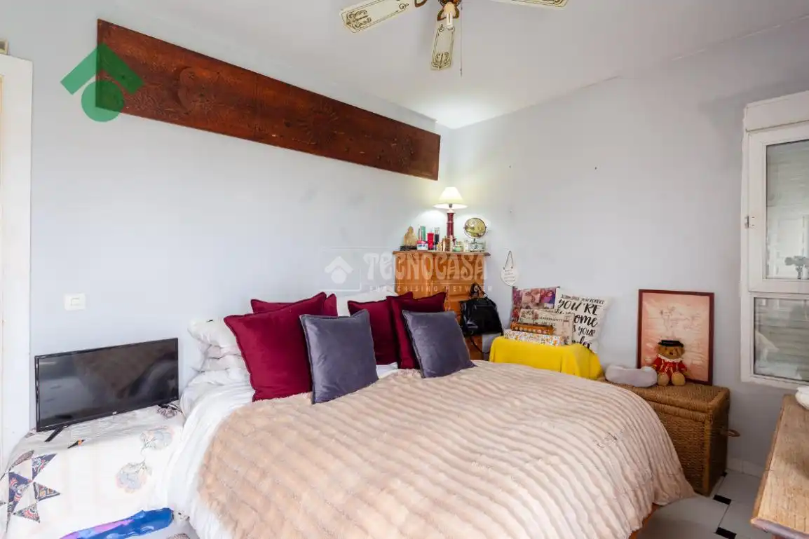 Habitación de Casa adosada en venta en Nerja con Aire acondicionado, Terraza y Balcón