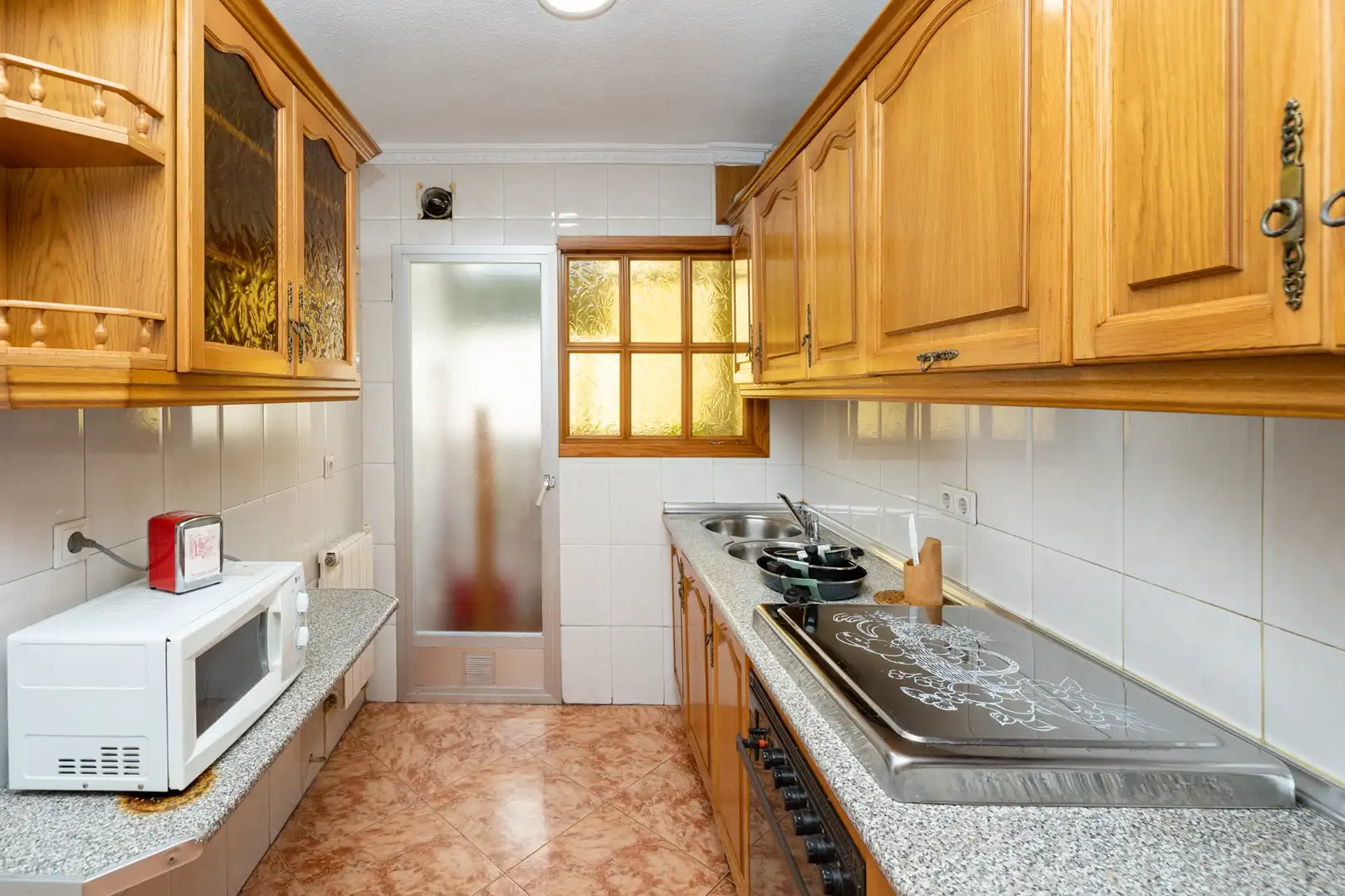 Cocina de Piso de alquiler en Granada con Calefacción, Amueblado y Lavadora