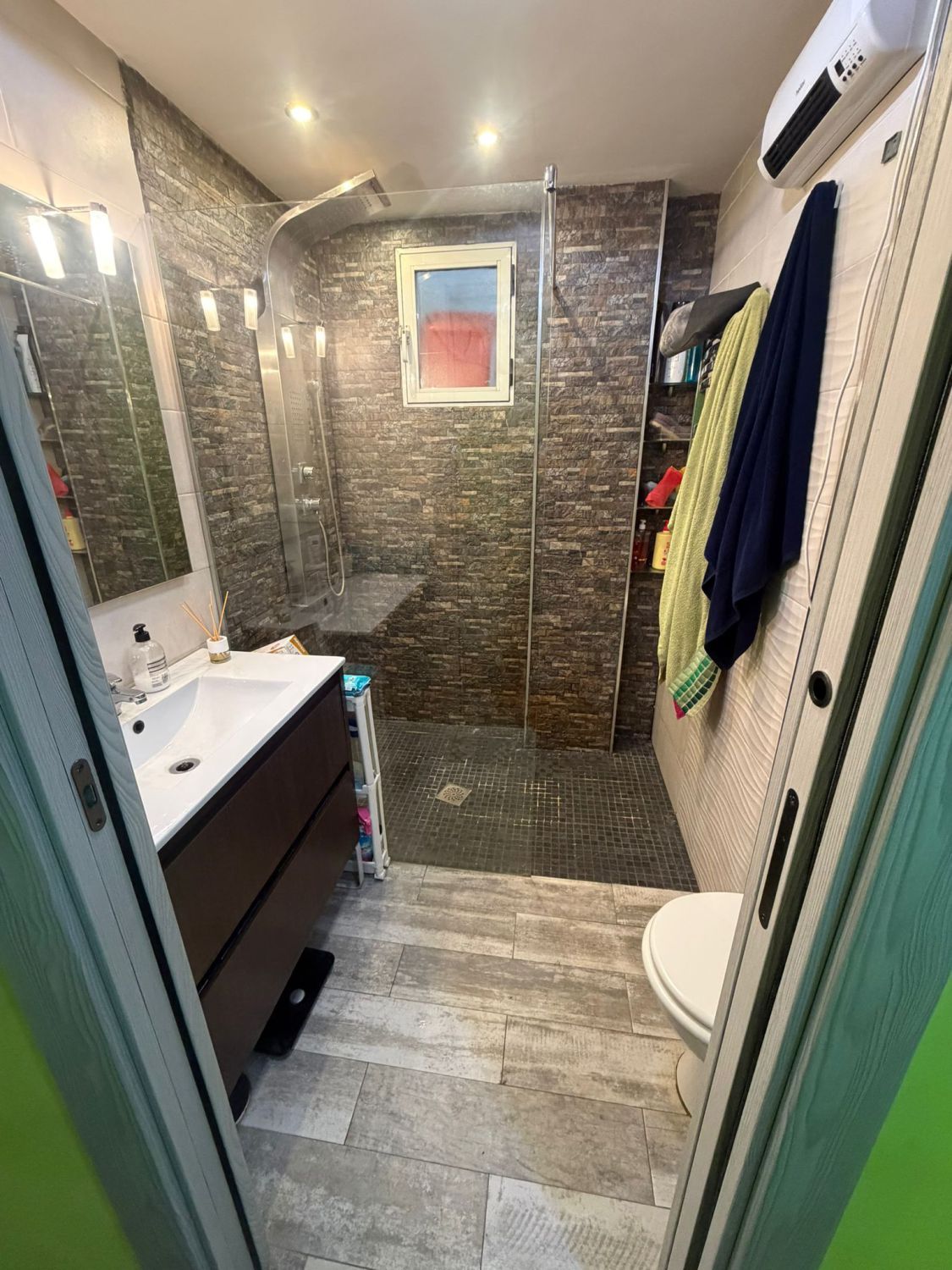 Bathroom of Flat for sale in  Albacete Capital  with Air Conditioner, Heating and Storage room