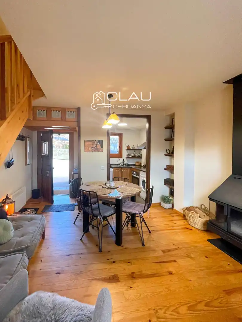 Casa adosada de alquiler en Ur con Calefacción, Jardín privado y Parquet
