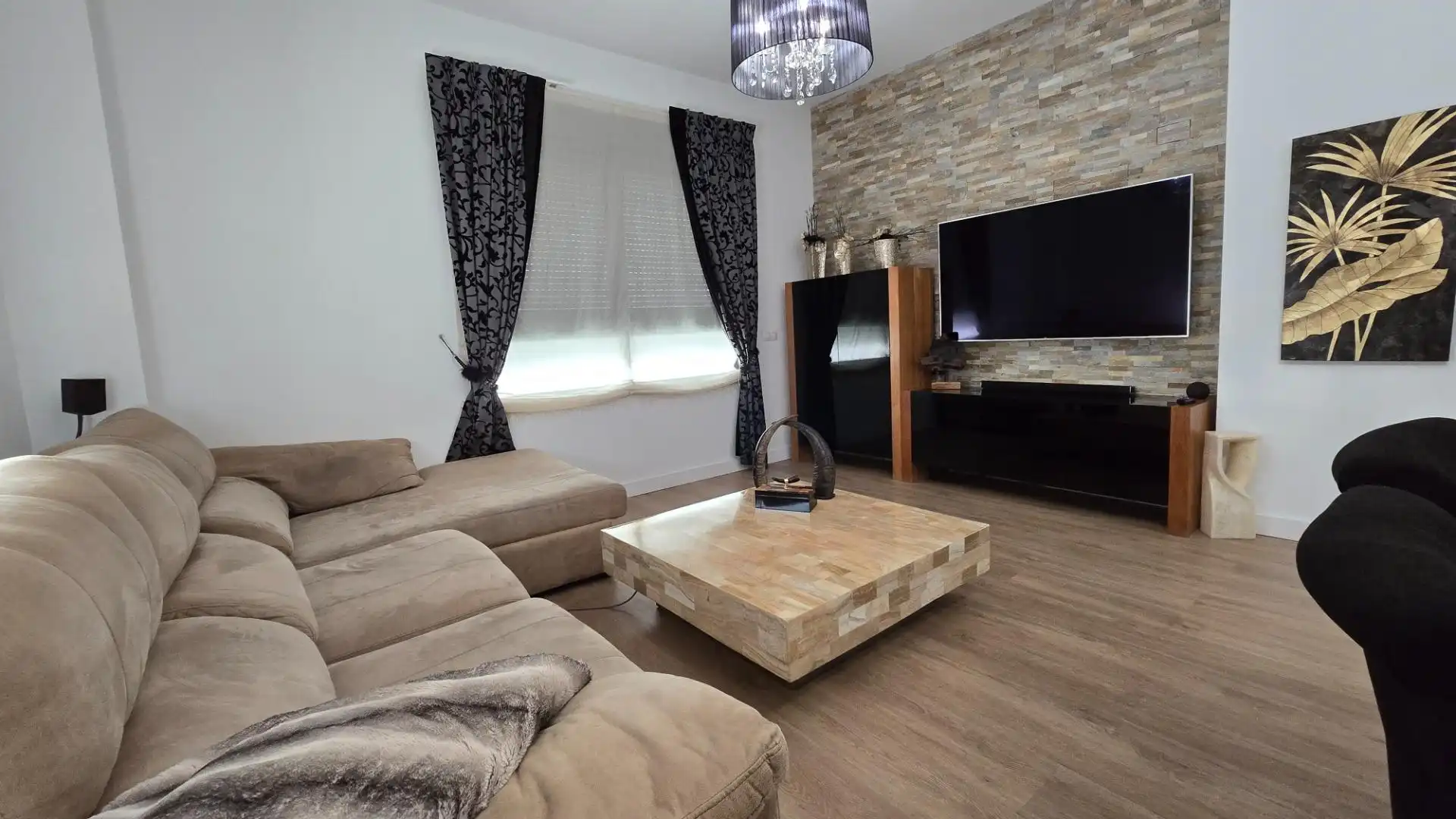 Sala de estar de Planta baja en venta en Elche / Elx con Trastero y Amueblado
