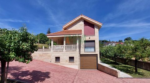 Foto 2 de Casa o xalet en venda a Barbadás, Ourense