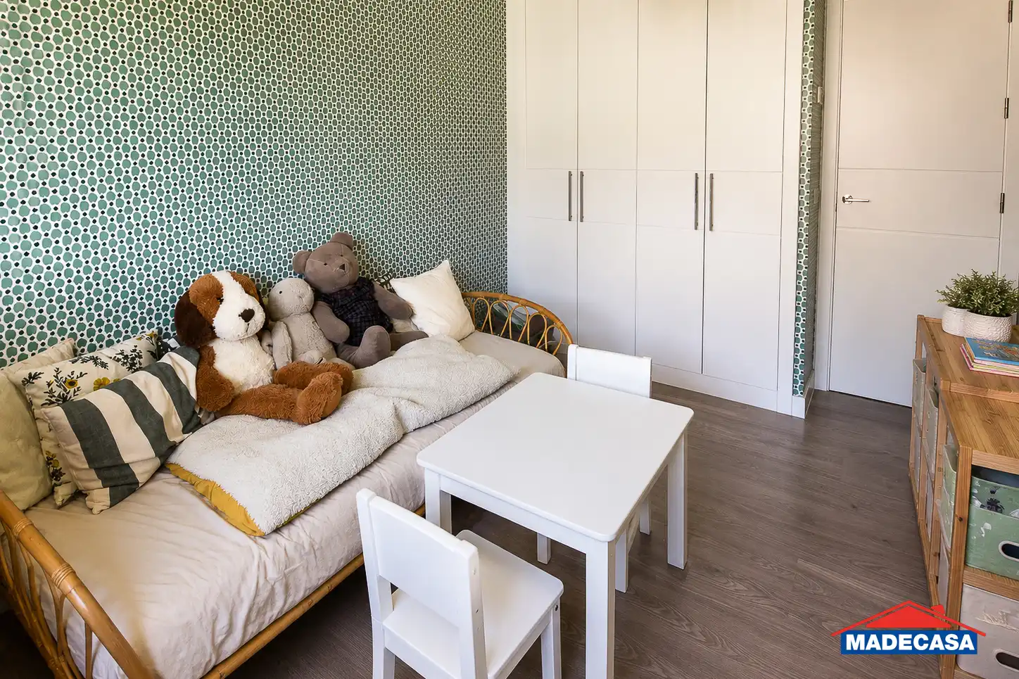 Habitación de Ático en venta en Pozuelo de Alarcón con Aire acondicionado, Calefacción y Jardín privado