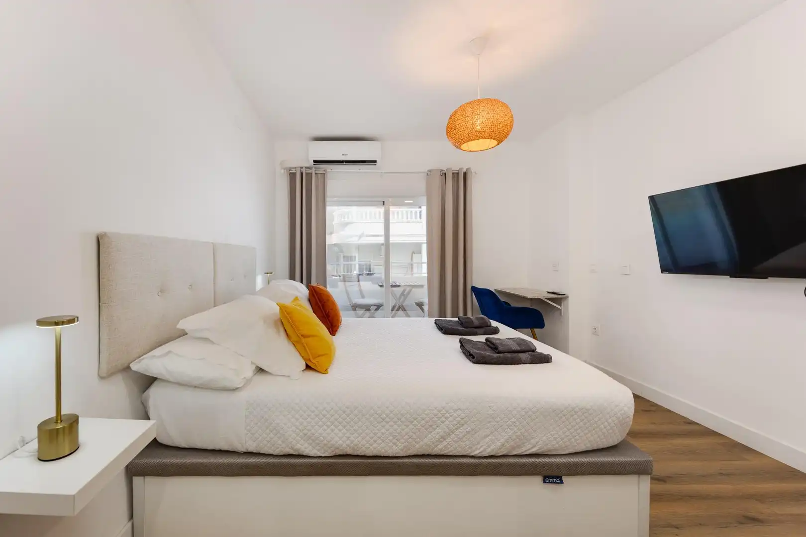 Bedroom of Study for sale in Torrevieja  with Air Conditioner, Terrace and Balcony