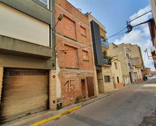 Exterior view of Building for sale in El Vendrell