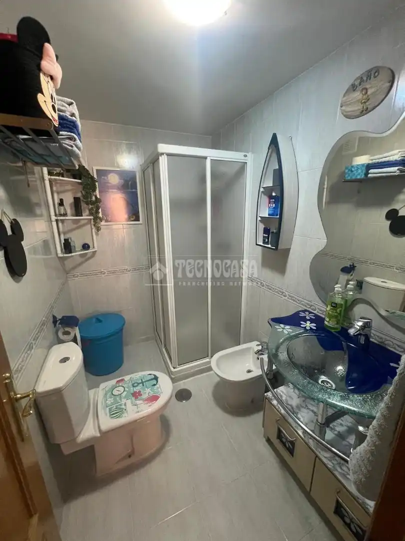 Baño de Piso en venta en Parla con Aire acondicionado, Calefacción y Parquet