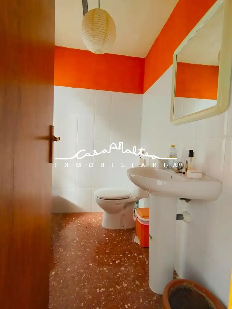 Baño de Local de alquiler en La Nucia
