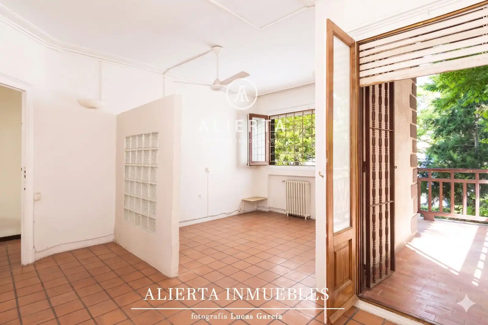 Vista exterior de Casa o chalet en venta en Zaragoza con Calefacción y Terraza