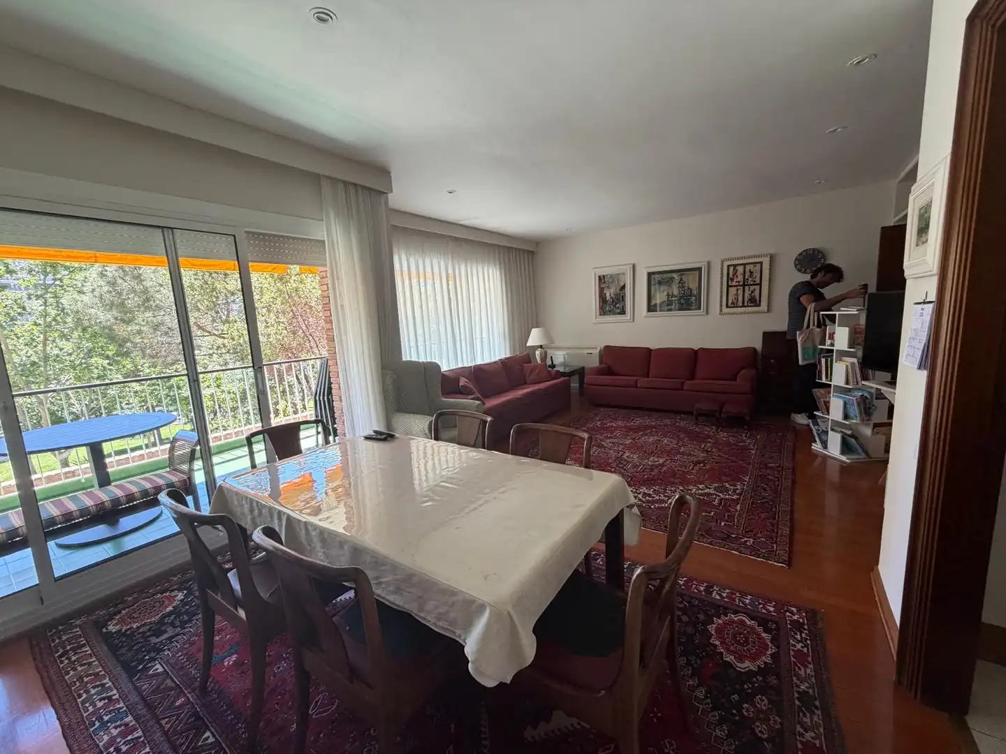 Sala de estar de Piso de alquiler en Barcelona con Aire acondicionado, Calefacción y Jardín privado