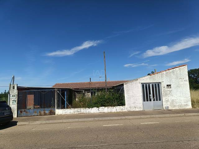 Casa-chalet en Venta en San Pedro Bercianos