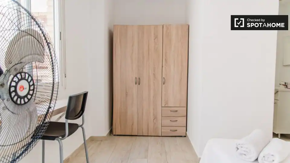 Flat with terrace to rent in Algirós, imagen 5