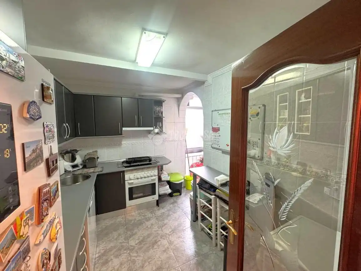 Cocina de Piso en venta en Parla con Aire acondicionado, Calefacción y Terraza