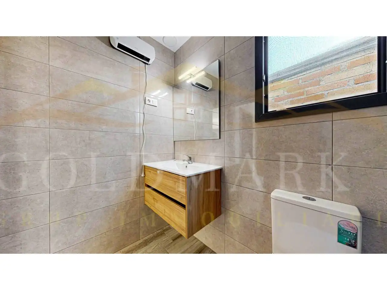 Bathroom of Houses for sale in Rubí  with Air Conditioner, Heating and Private garden