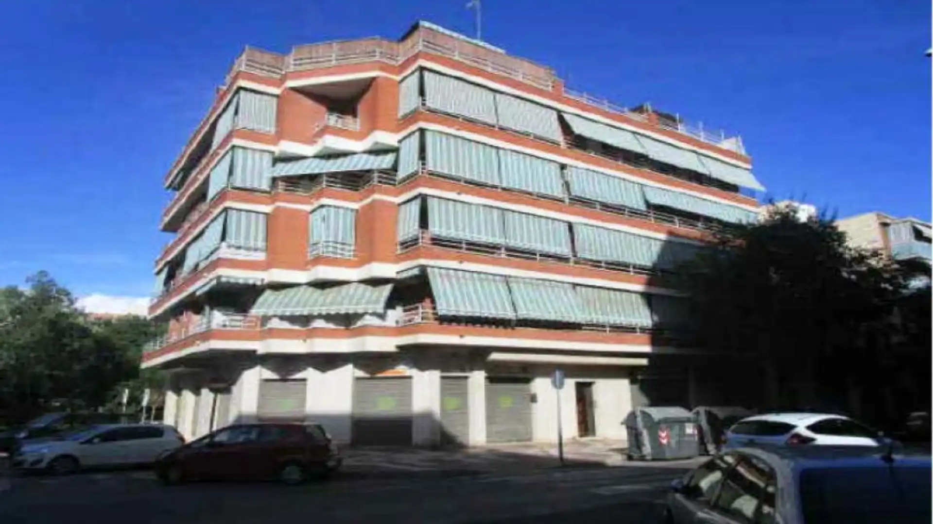 Vista exterior de Garaje en venta en Viladecans