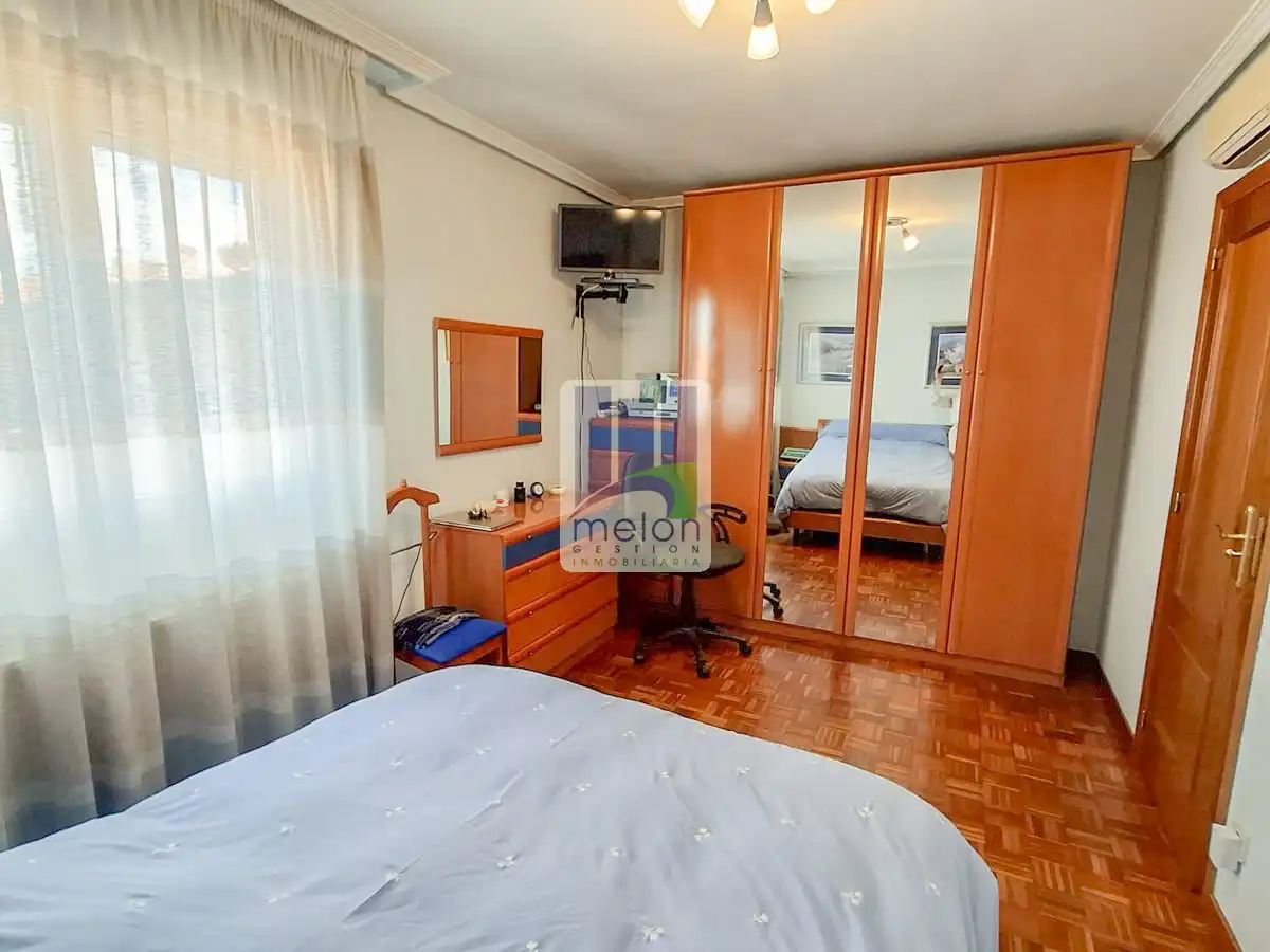 Chalet en venta en QUINTANADUEÑAS, imagen 3