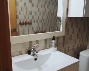 Bathroom of Flat to rent in Elche / Elx  with Air Conditioner