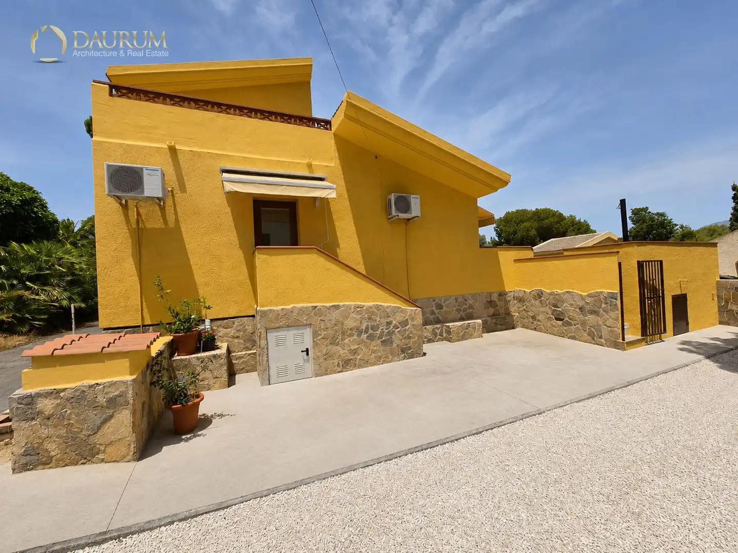 Casa aparellada amb piscina en venda a OROVAL, imagen 43