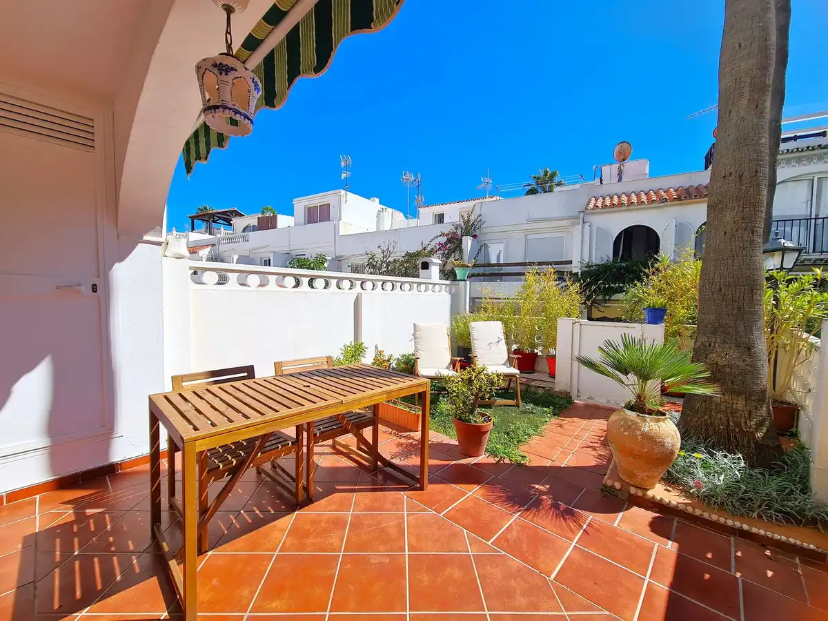 Adossat amb jardí en venda a Manilva Pueblo, imagen 4