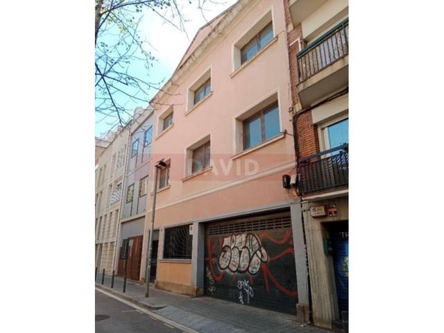 Edificio en Venta en Calle Evarist Arnus en Barri de les Corts