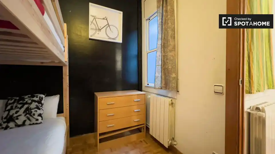 Room in Sant Andreu de Palomar