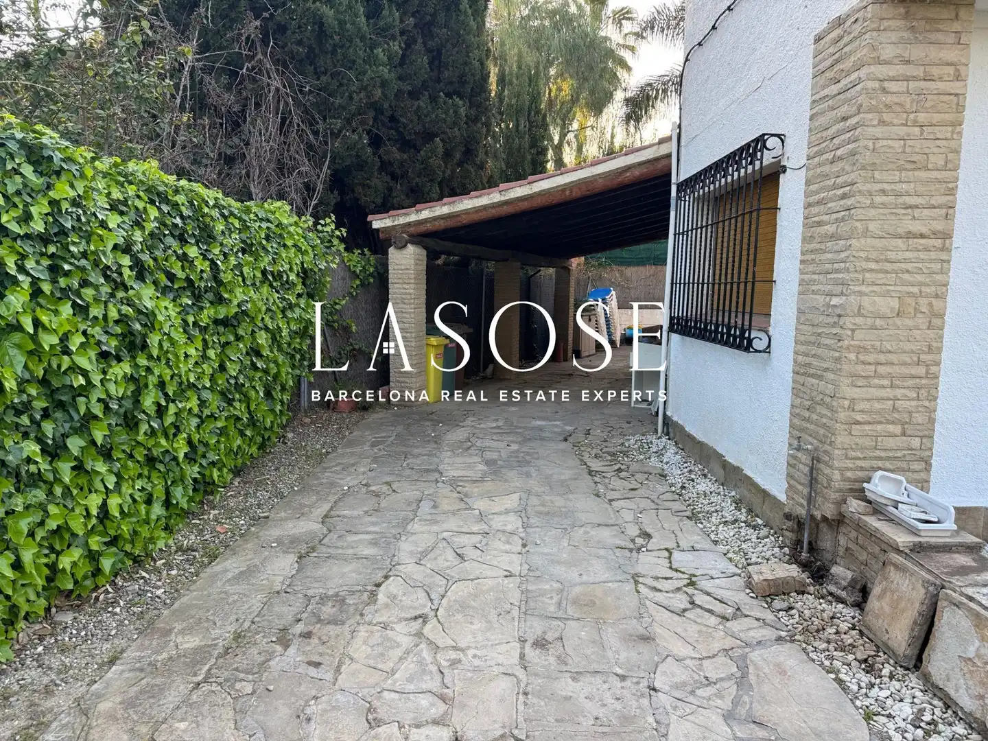 Exterior view of Houses for sale in Sitges  with Heating, Private garden and Parquet flooring