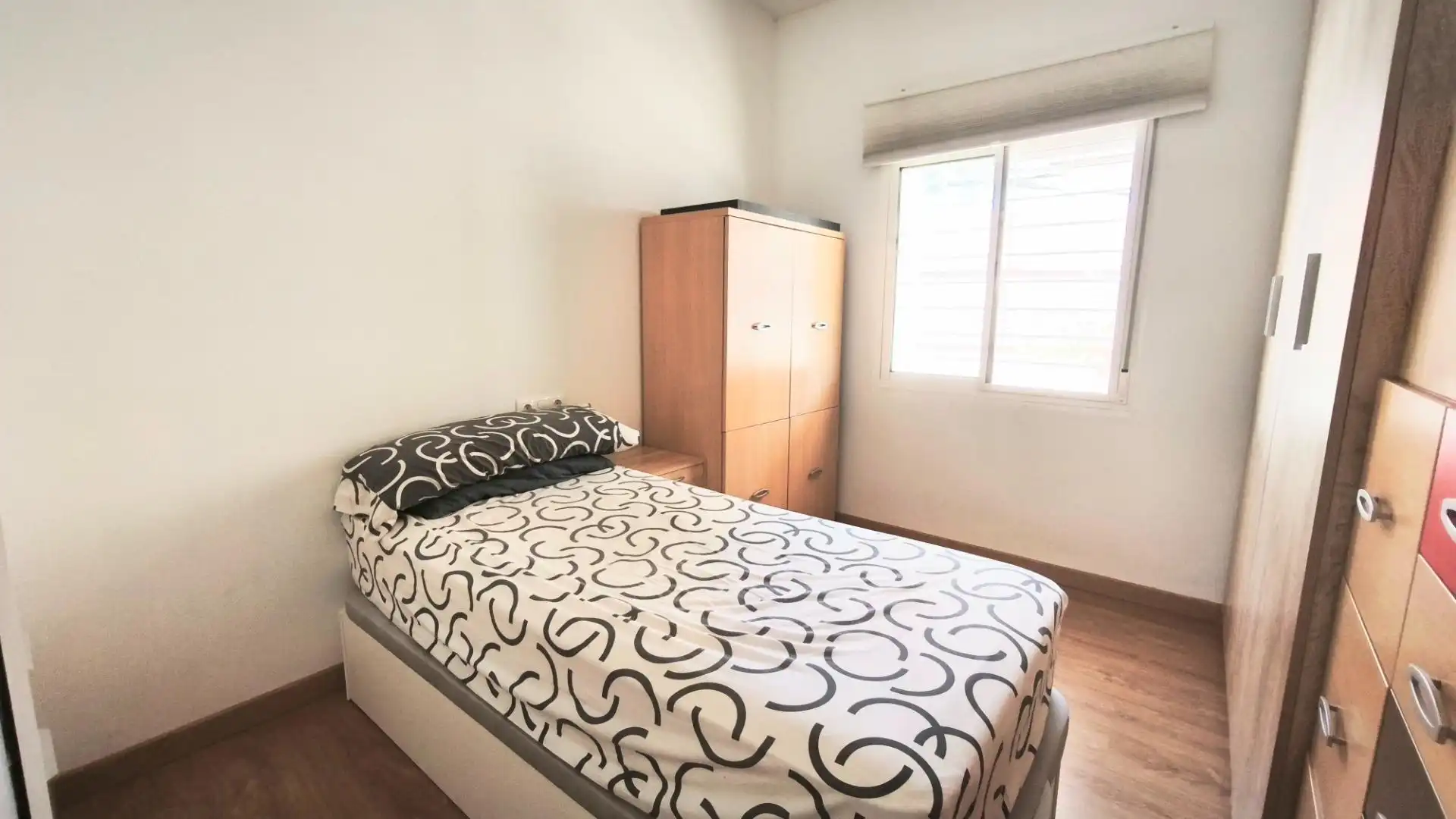 Bedroom of Detached homes for sale in Málaga  with Air Conditioner and Terrace