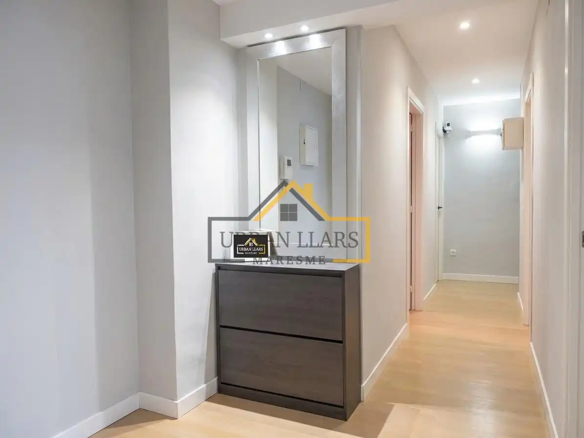 Ático en venta en Montcada i Reixac con Aire acondicionado, Calefacción y Terraza