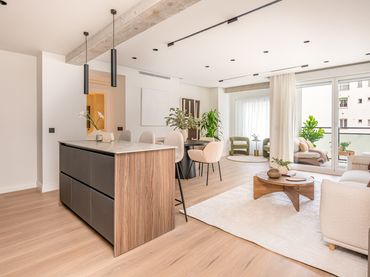 Piso con balcón en venta en Calle de Alcántara