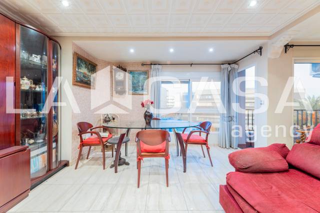 Piso en Venta en Carrer de Albalat dels Tarongers en La Carrasca