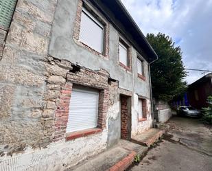 Vista exterior de Casa o xalet en venda en San Martín del Rey Aurelio