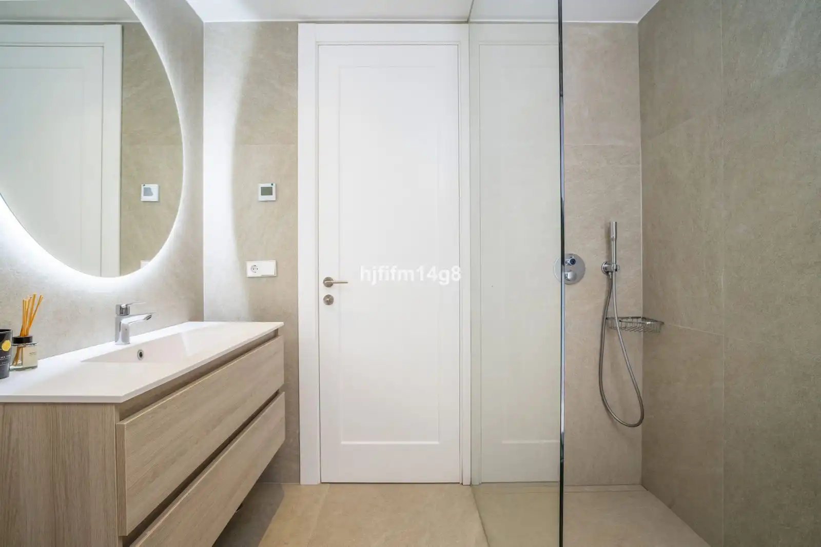 Baño de Piso en venta en Marbella con Aire acondicionado, Trastero y Amueblado