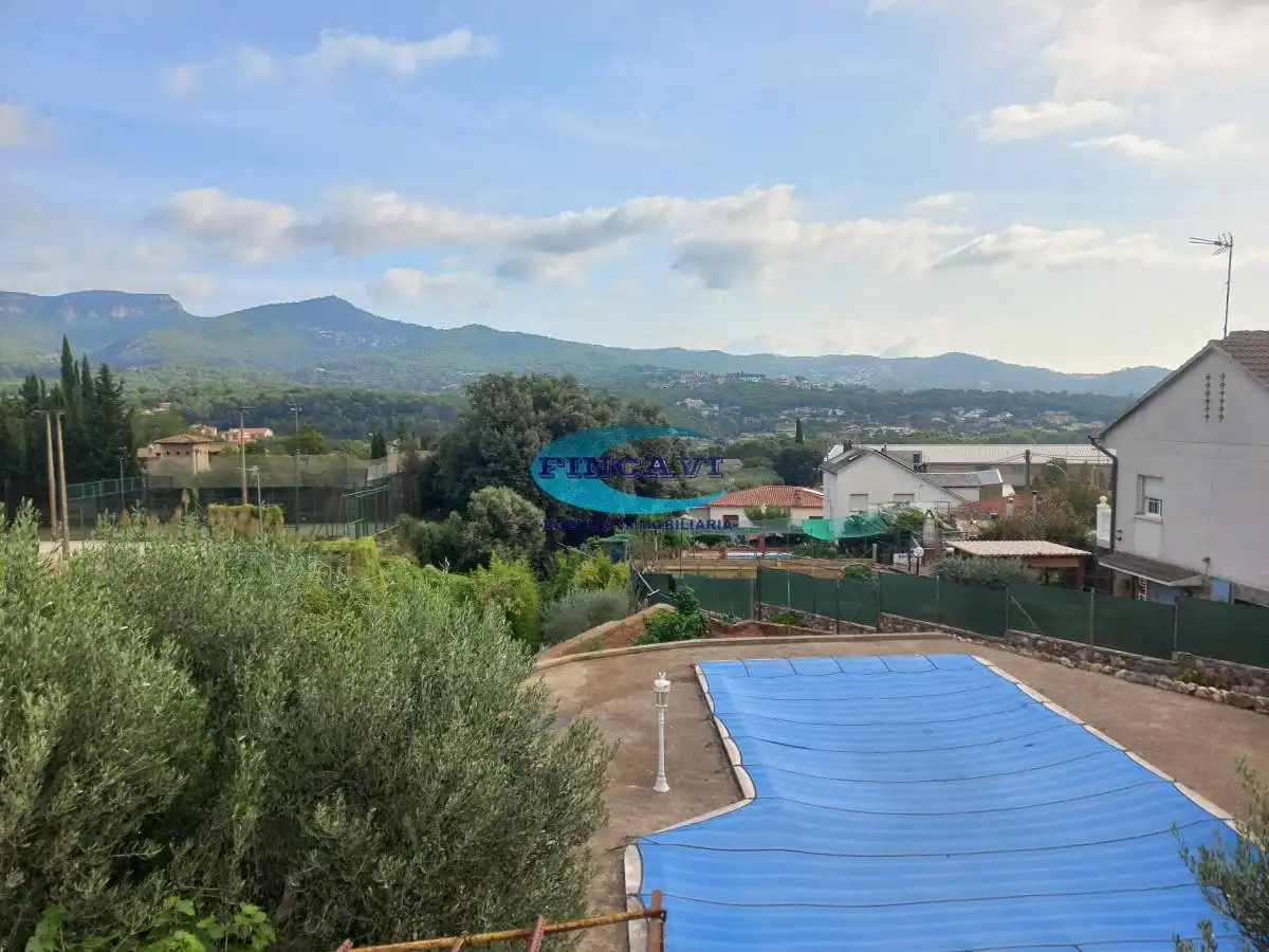 Piscina de Casa o xalet en venda en Bigues i Riells del Fai amb Calefacció, Terrassa i Traster