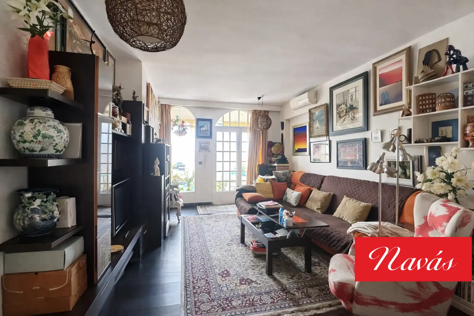 Sala d'estar de Casa o xalet en venda en Vigo  amb Calefacció, Jardí privat i Terrassa