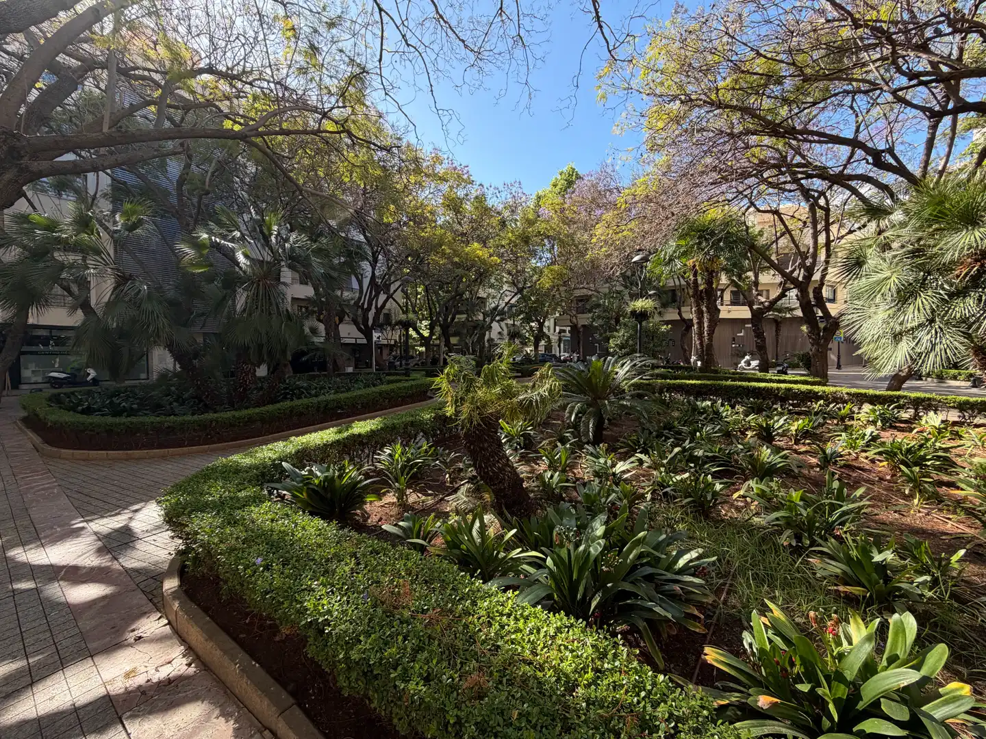 Exterior view of Flat for sale in Marbella  with Terrace, Oven and Washing machine