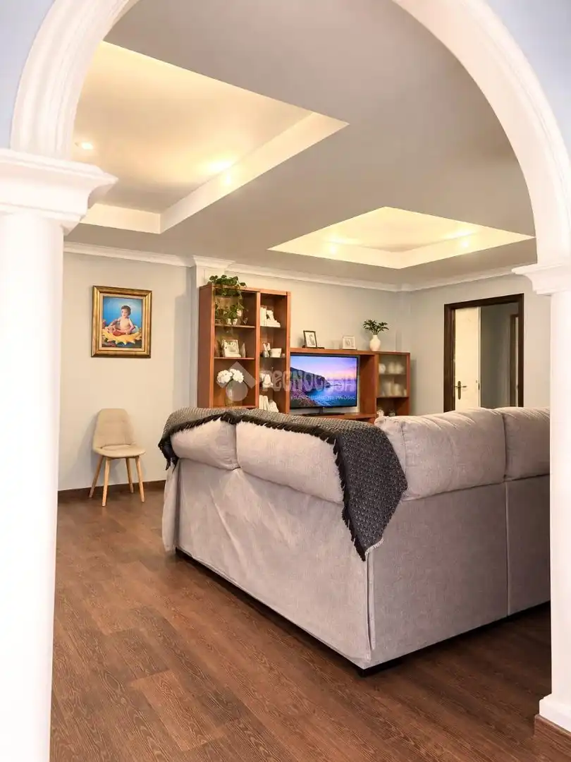 Casa bifamiliare con giardino in vendita a Centro - Doña Mercedes, imagen 10