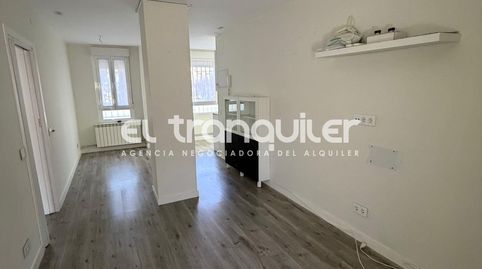 Foto 2 de Piso de alquiler en Calle Antonio Machado, Valdezarza, Madrid Capital