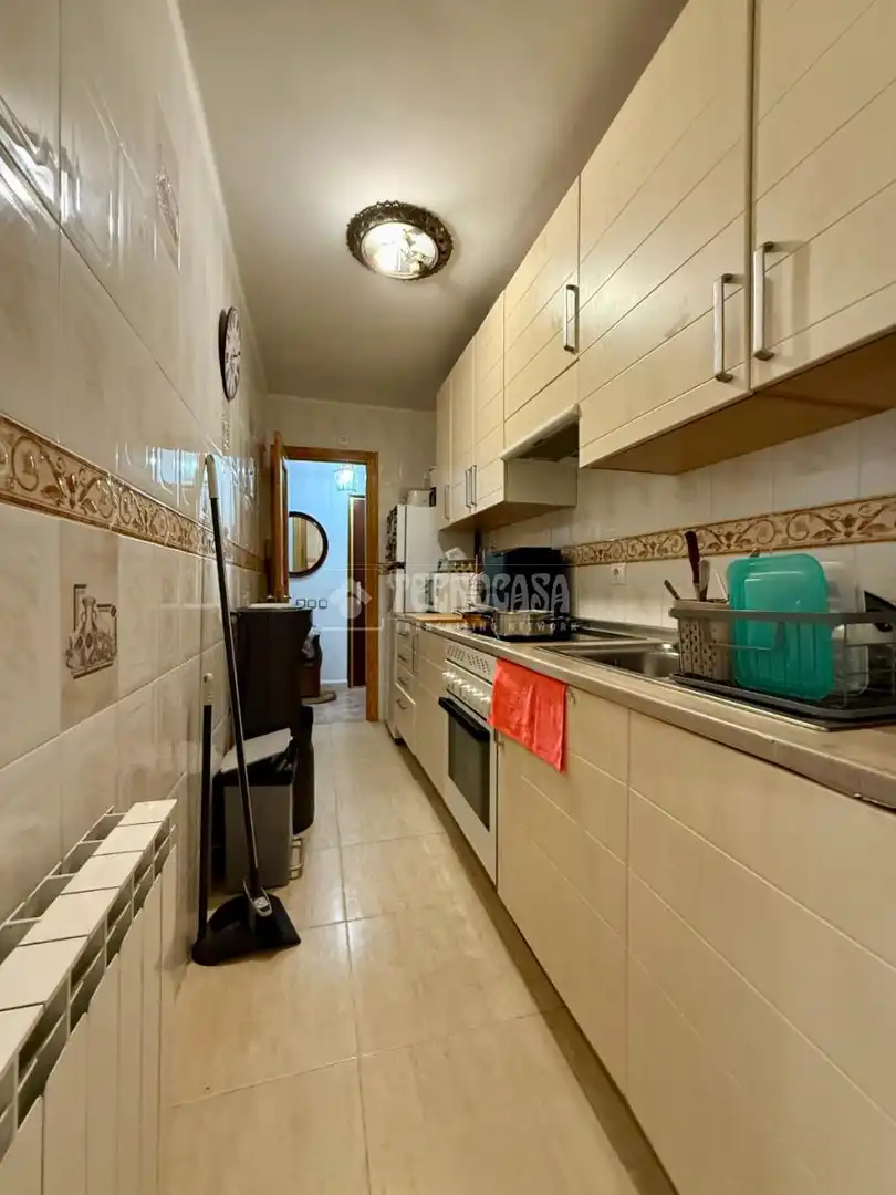 Cocina de Piso en venta en Alovera con Calefacción y Balcón