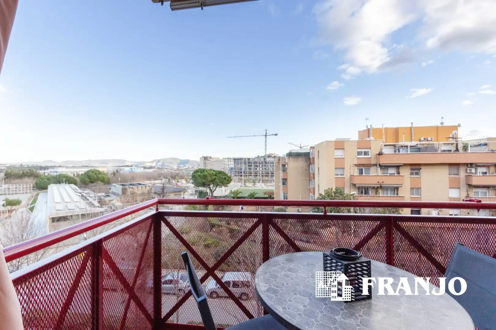 Vista exterior de Pis en venda en Barberà del Vallès amb Aire condicionat, Calefacció i Traster