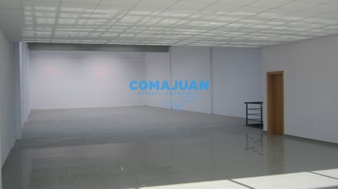 Foto 4 von Fabrikhallen zur Miete in El Remei, Badalona