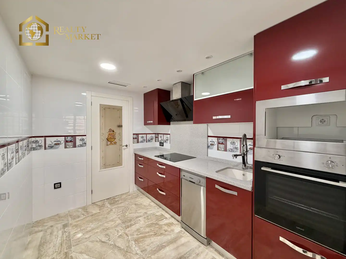 Kitchen of Flat for sale in Valencia  with Private garden, Furnished and Washing machine