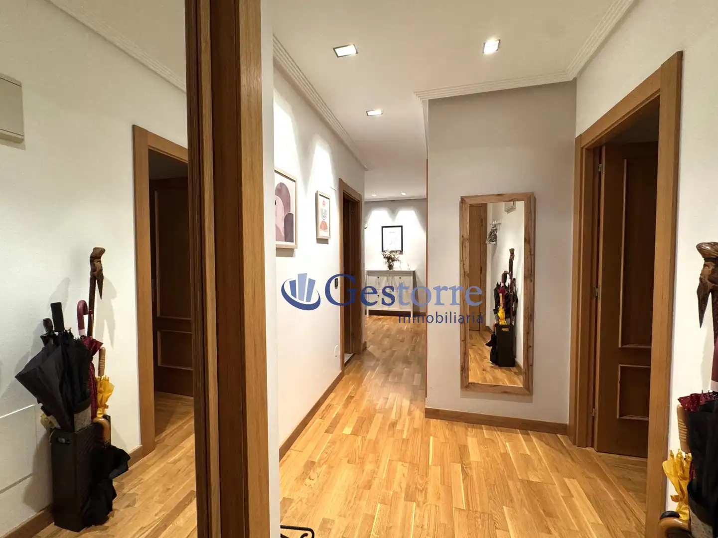Piso de alquiler en Oviedo - CL MUROS DEL NALON, La Florida
