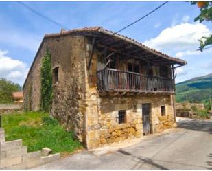 Außenansicht von Haus oder Chalet zum verkauf in Corvera de Toranzo