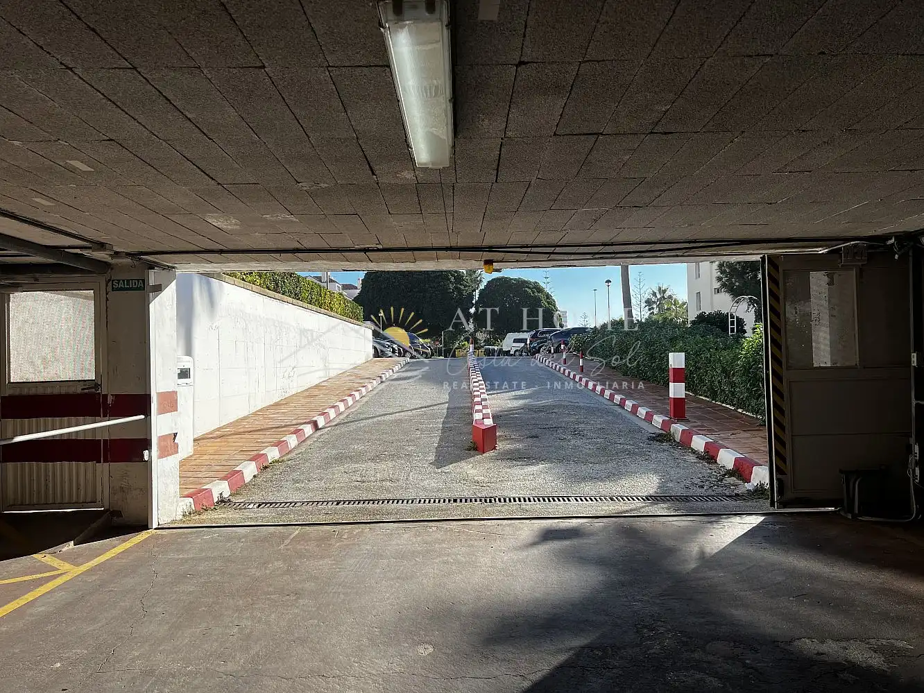 Parkplatz von Garage zum Verkauf in Torrox