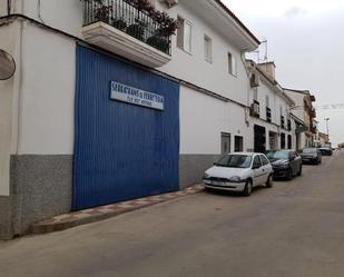 Vista exterior de Local en venda en Serradilla